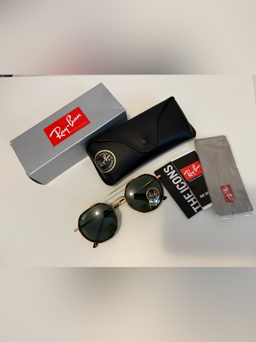 Ray-Ban RB3765 9196/31 Gold & Green Sunglasses | New w/ Box & Case